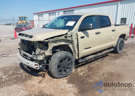 2019 Toyota Tundra Sr5 5.7L V8 z USA, uszkodzony, nr VIN 5TFEY5F14KX247382